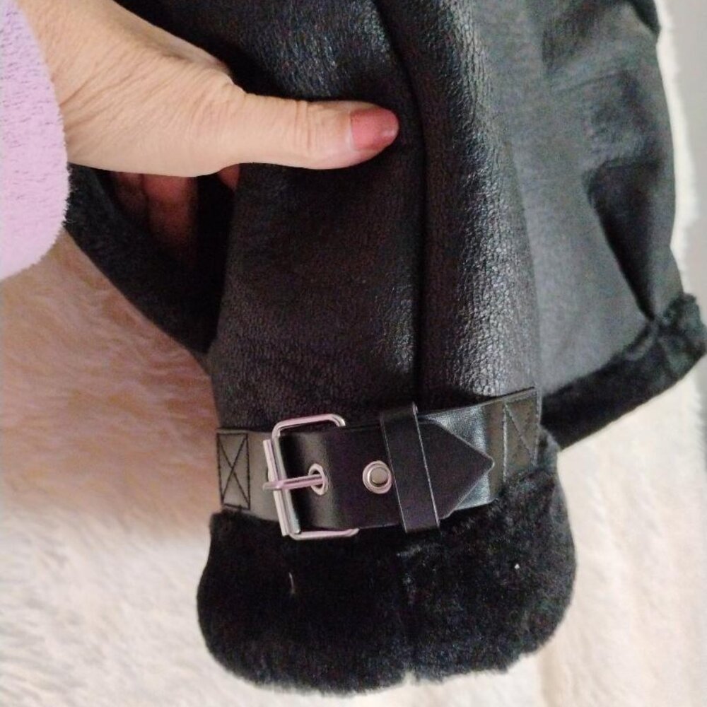 BLANKNYC Sherpa Moto Vest Faux Leather & Sherpa Trimmed Vest Size M NWT - Picture 9 of 14